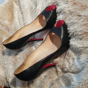 Christian Louboutin Very Prive peep toe